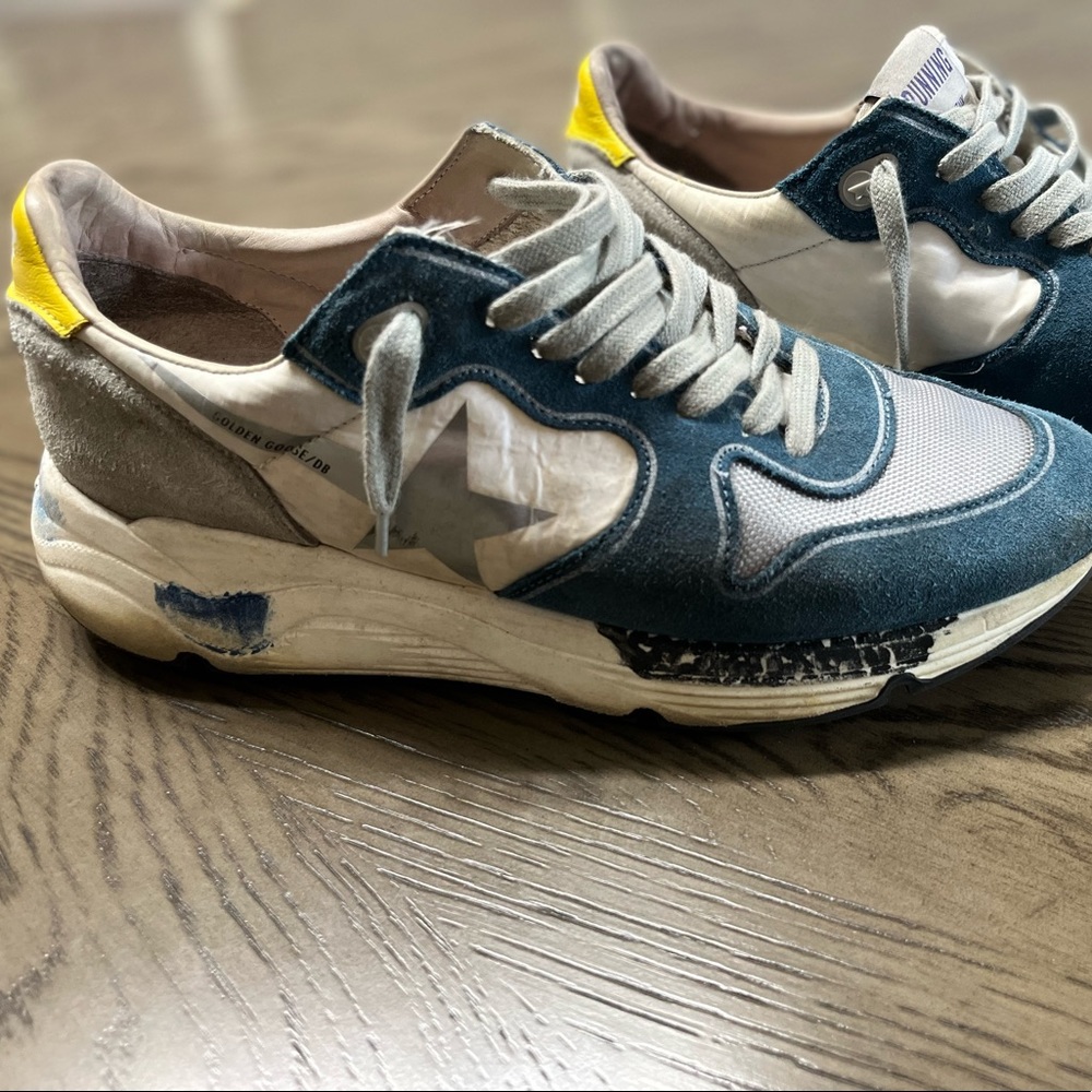 Golden Goose Men Size 8 (EU size 41). Preowned . No insole.